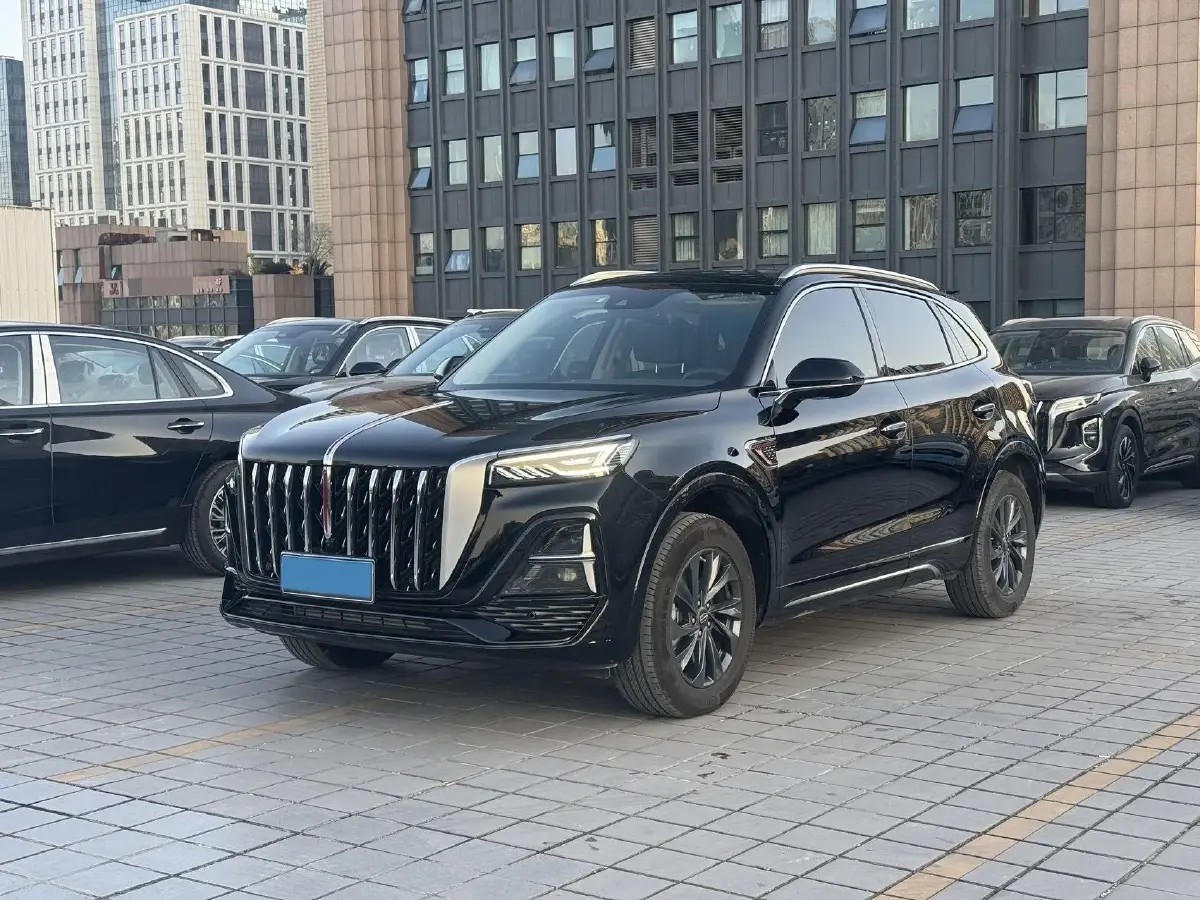 2023 HongQi HS5 2.0T 252HP L4 8AT