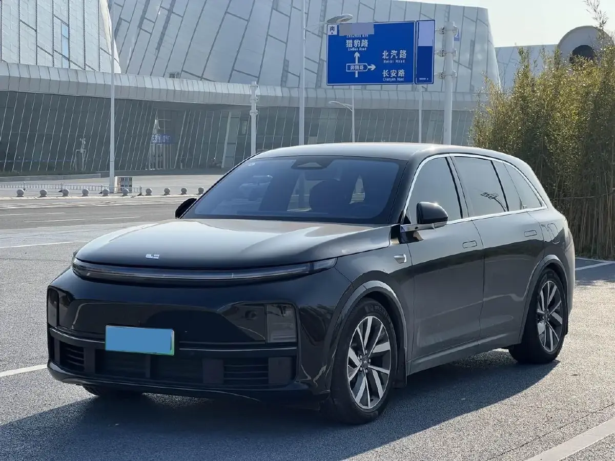 2023 Li L7 Range Extended 154HP REEV 40.9KWH