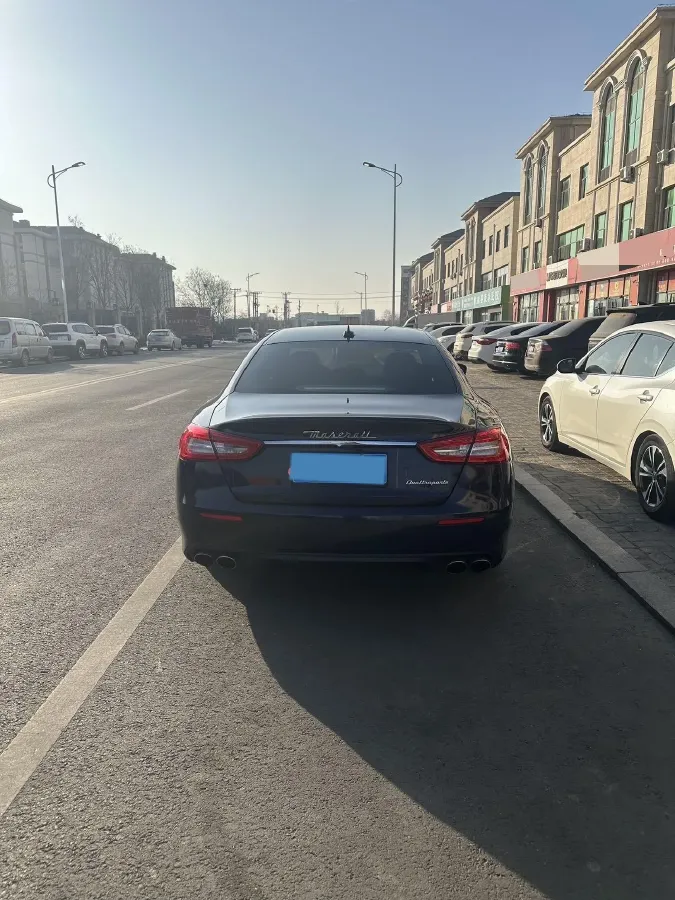 2018 Maserati Quattroporte 3.0T 350HP V6 8AT,autocango,china used car exporter,china ev exporter,chinese used car exporter,chinese used ev exporter