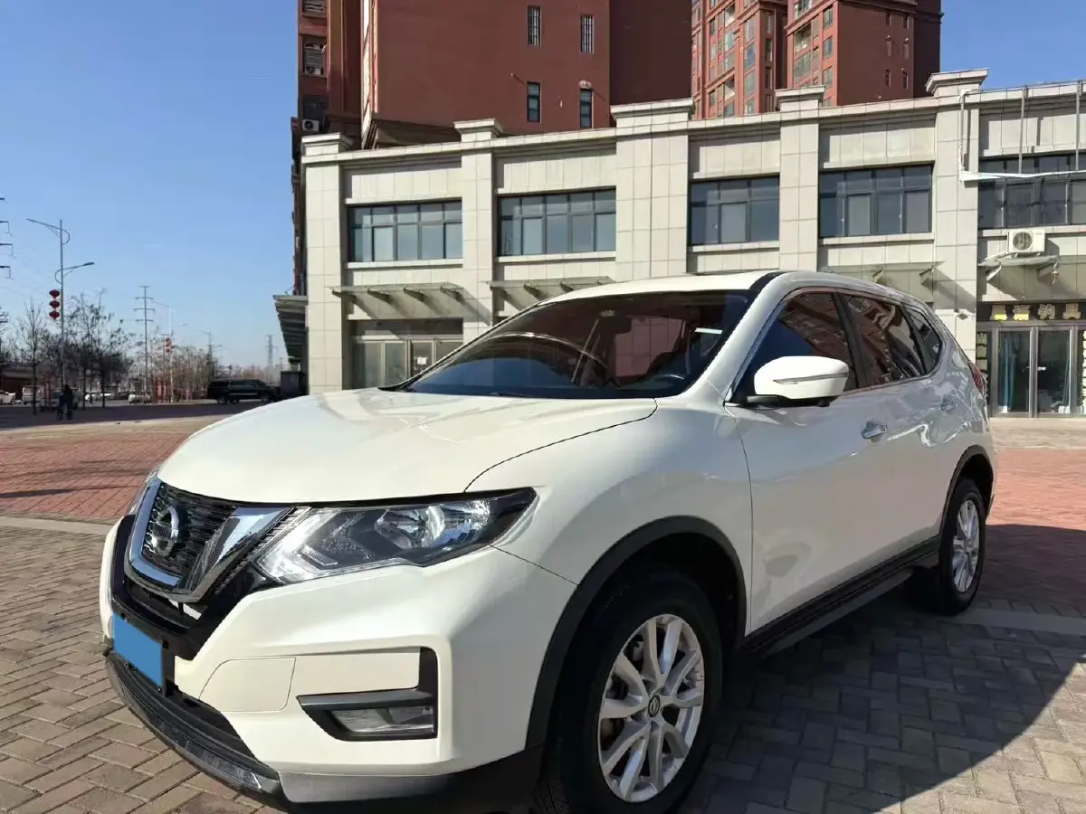 2021 Nissan X-Trail 2.0L 151HP L4 CVT