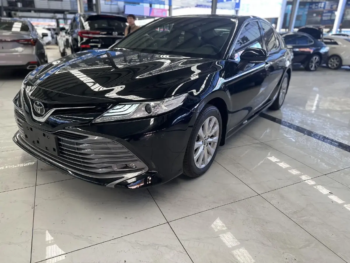 2019 Toyota Camry 2.0L 178HP L4 CVT