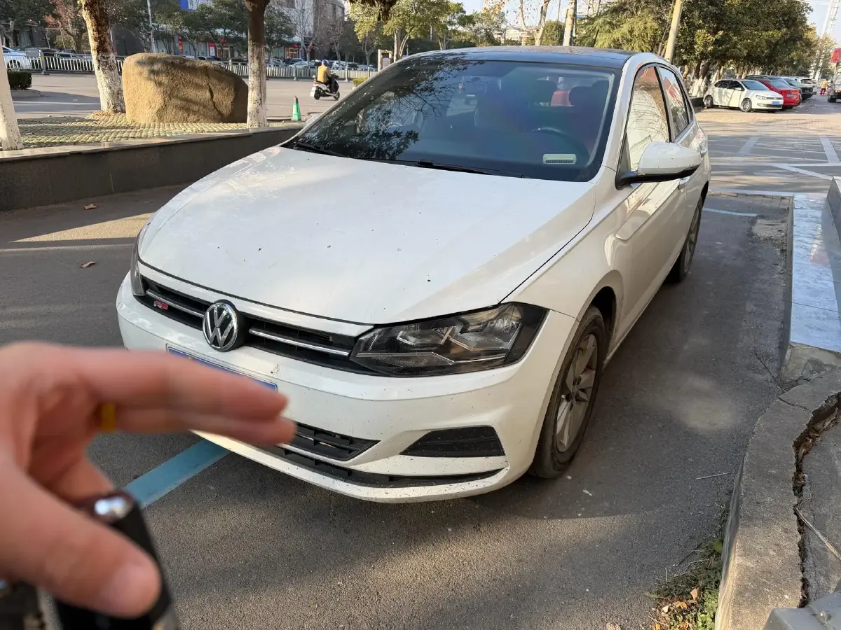 2019 Volkswagen Polo 1.5L 113HP L4 6AT