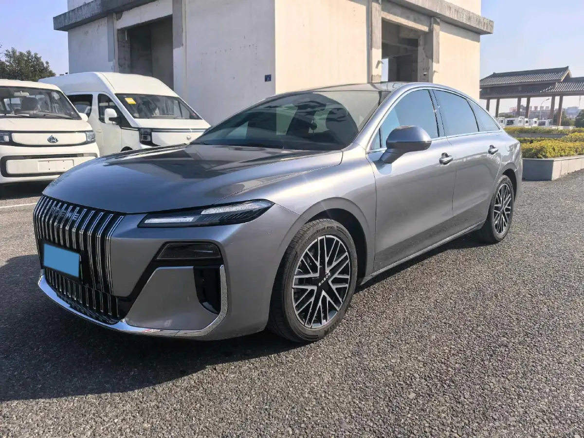 2025 Roewe M7 DMH 1.5L 112HP L4 1DHT PHEV