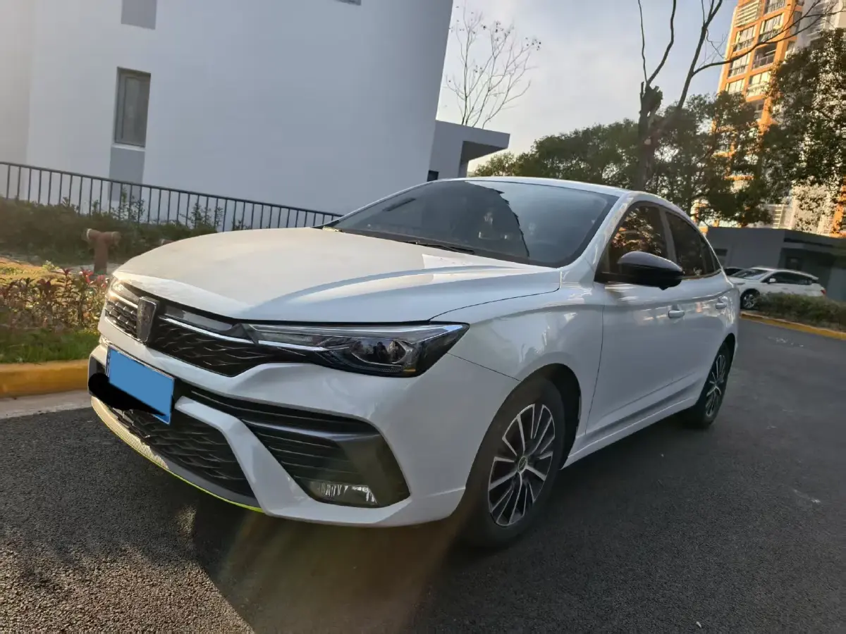 2021 Roewe i5 1.5L 120HP L4 CVT