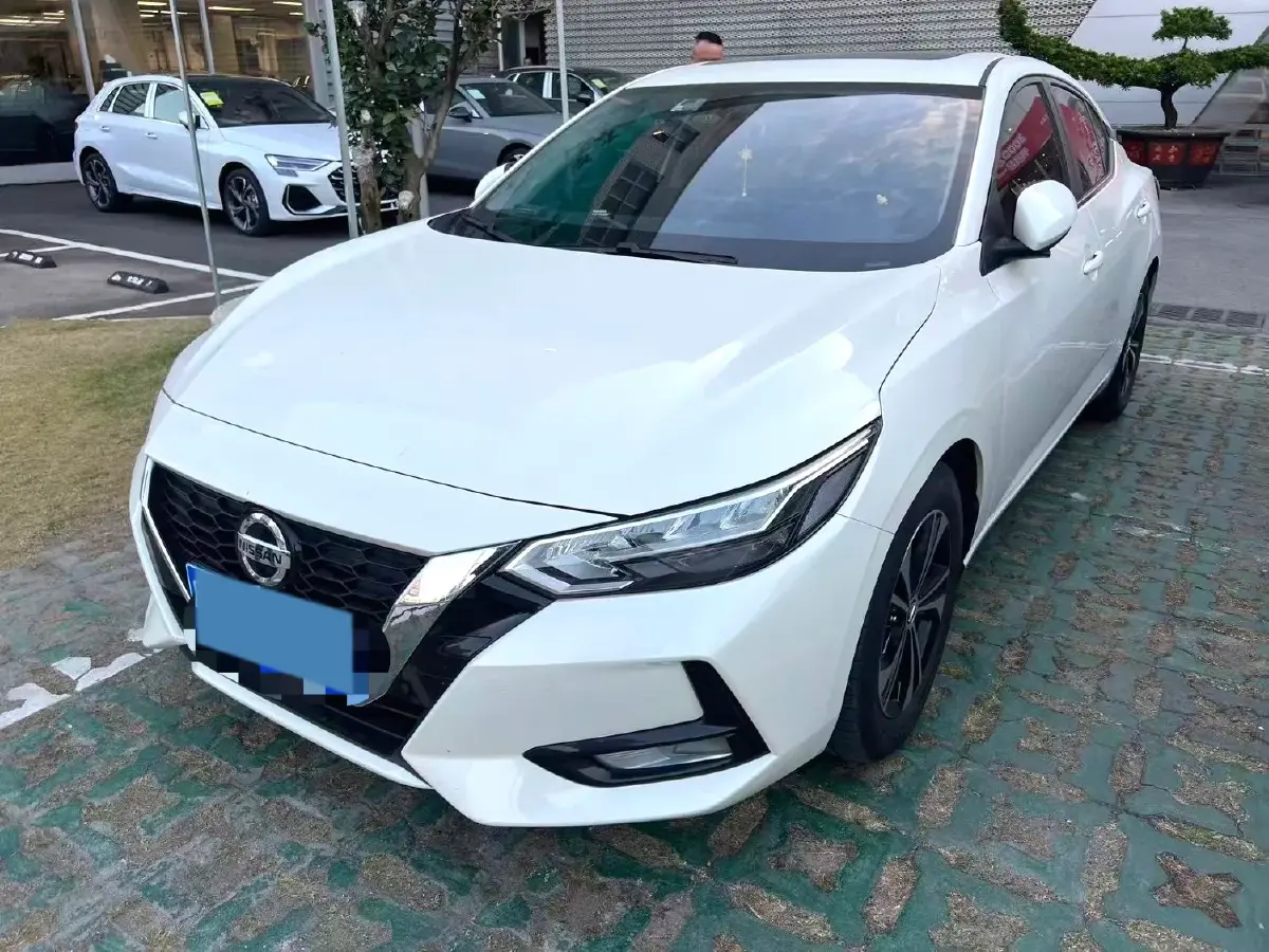 2022 Nissan Sylphy 1.6L 135HP L4 CVT