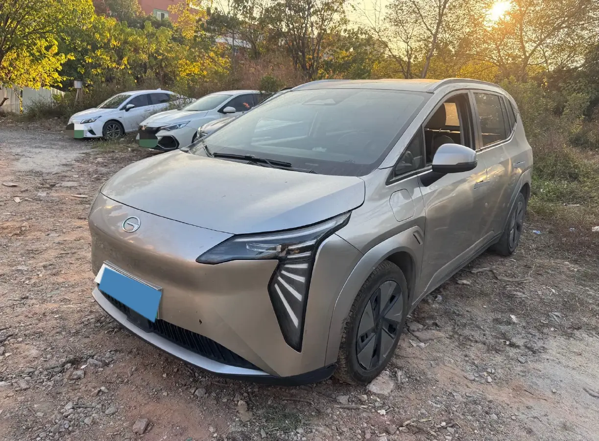2023 Everus VE-1 BEV 61.3KWH