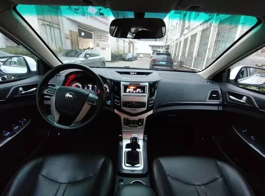 2016 BYD e5 BEV 43KWH,autocango,china used car exporter,china ev exporter,chinese used car exporter,chinese used ev exporter