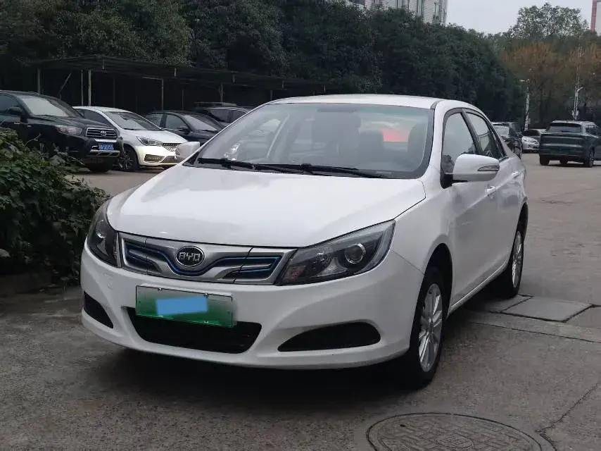 2016 BYD e5 BEV 43KWH