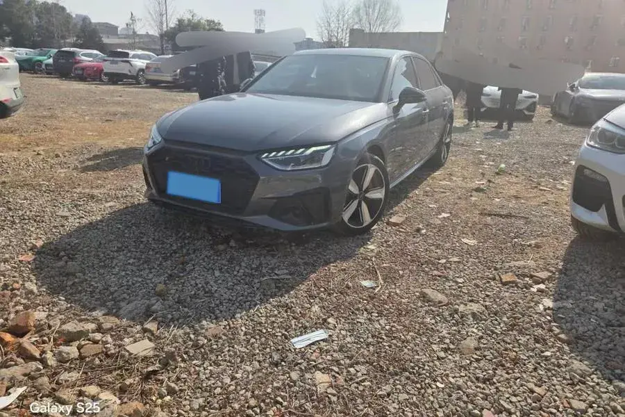 2023 Audi A4L 2.0T 190HP L4 7DCT