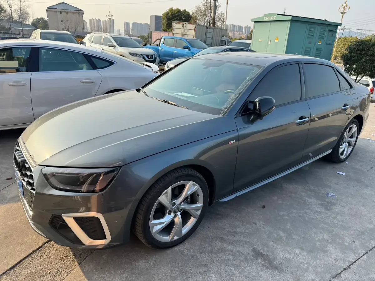 2020 Audi A4L 2.0T 190HP L4 7DCT