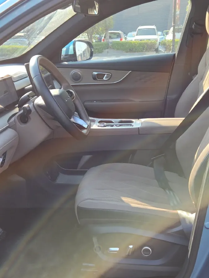 2025 Chery Tiggo8 PLUS C-DM 1.5T 156HP L4 1DHT PHEV,autocango,china used car exporter,china ev exporter,chinese used car exporter,chinese used ev exporter