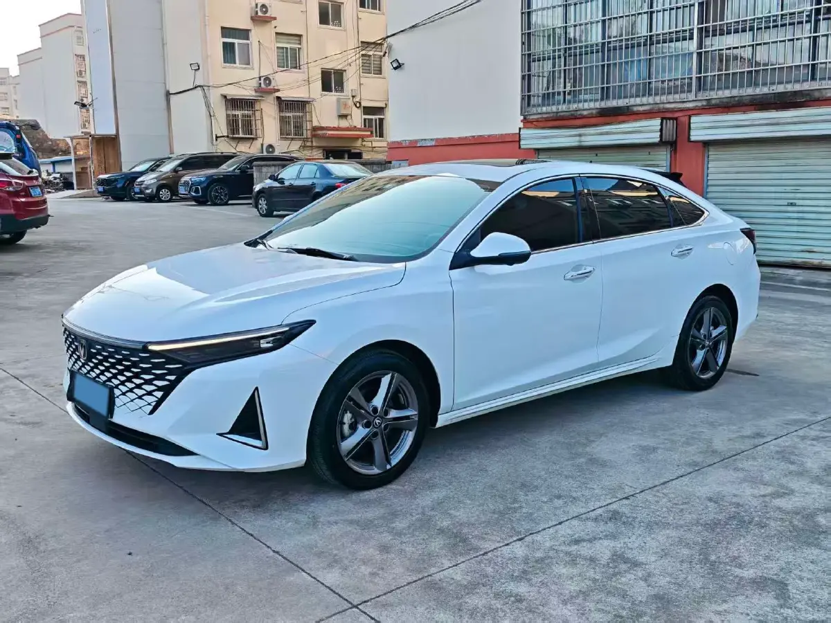 2023 ChangAn Raeton Plus 1.5T 188HP L4 7DCT