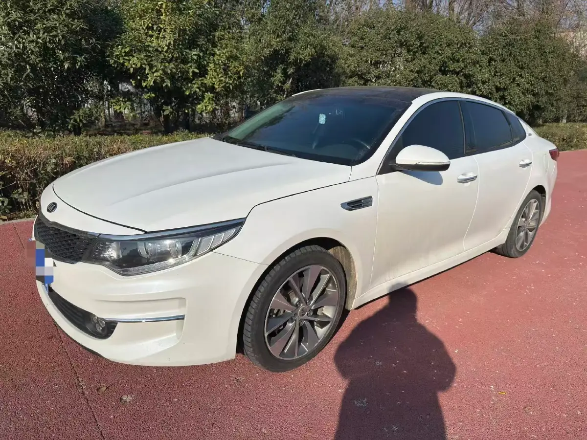 2016 Kia K5 2.0L 161HP L4 6AT