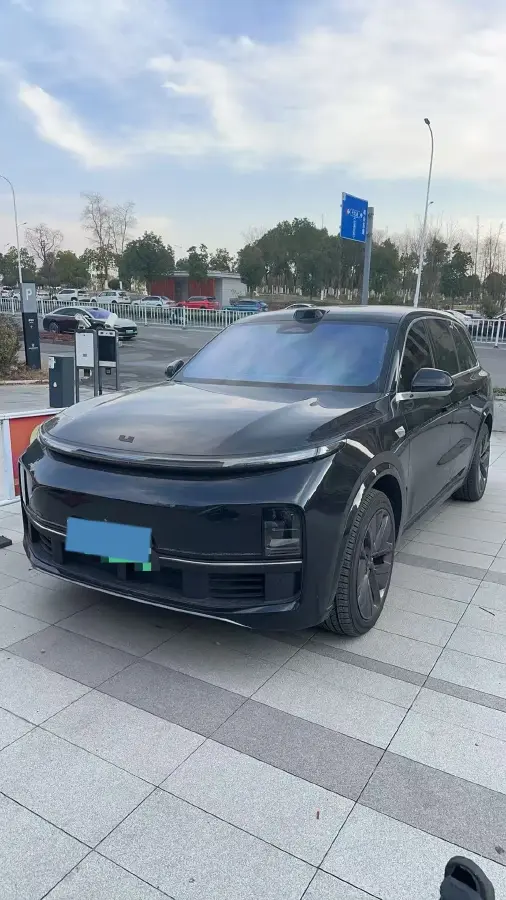 2022 Li L9 Range Extended 154HP REEV 42.6KWH