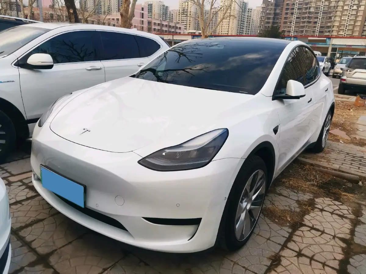 2022 Tesla Model Y BEV 60KWH