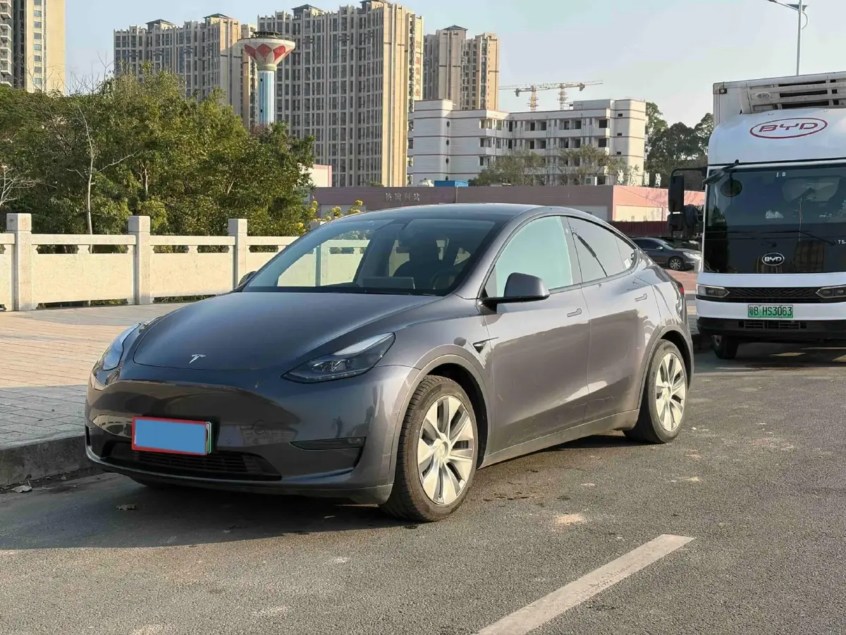 2021 Tesla Model Y BEV 60KWH