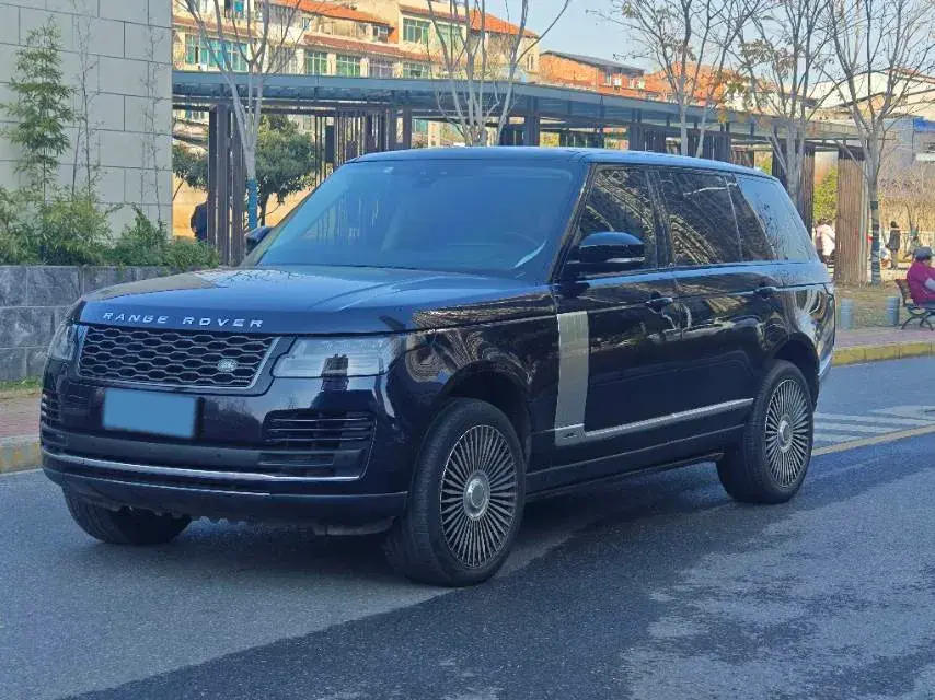 2021 Land Rover Range Rover 3.0T 400HP L6 8AT