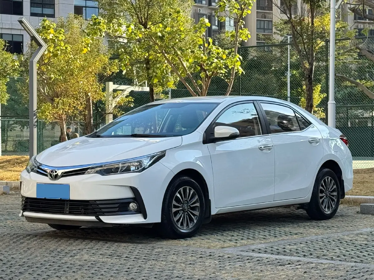 2018 Toyota Corolla 1.2T 116HP L4 CVT