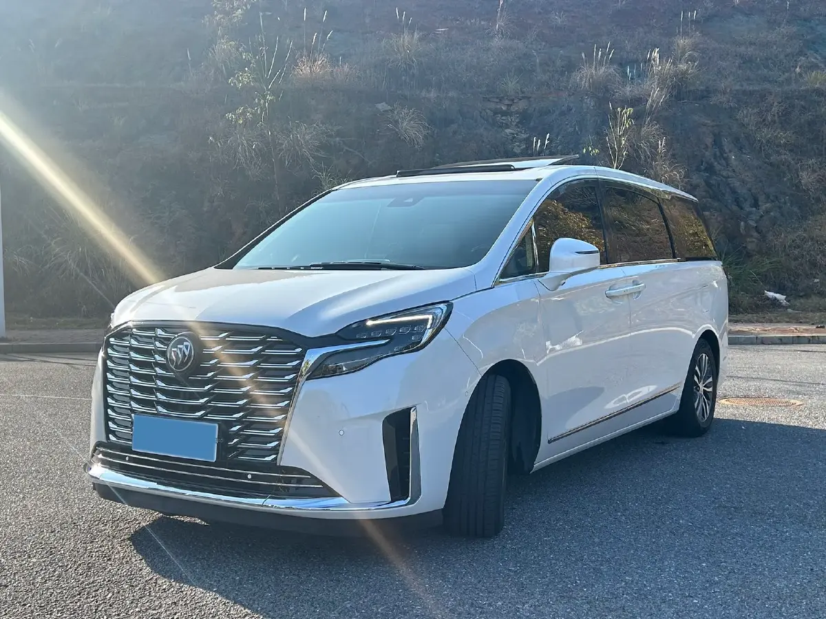 2022 Buick GL8 2.0T 237HP L4 9AT