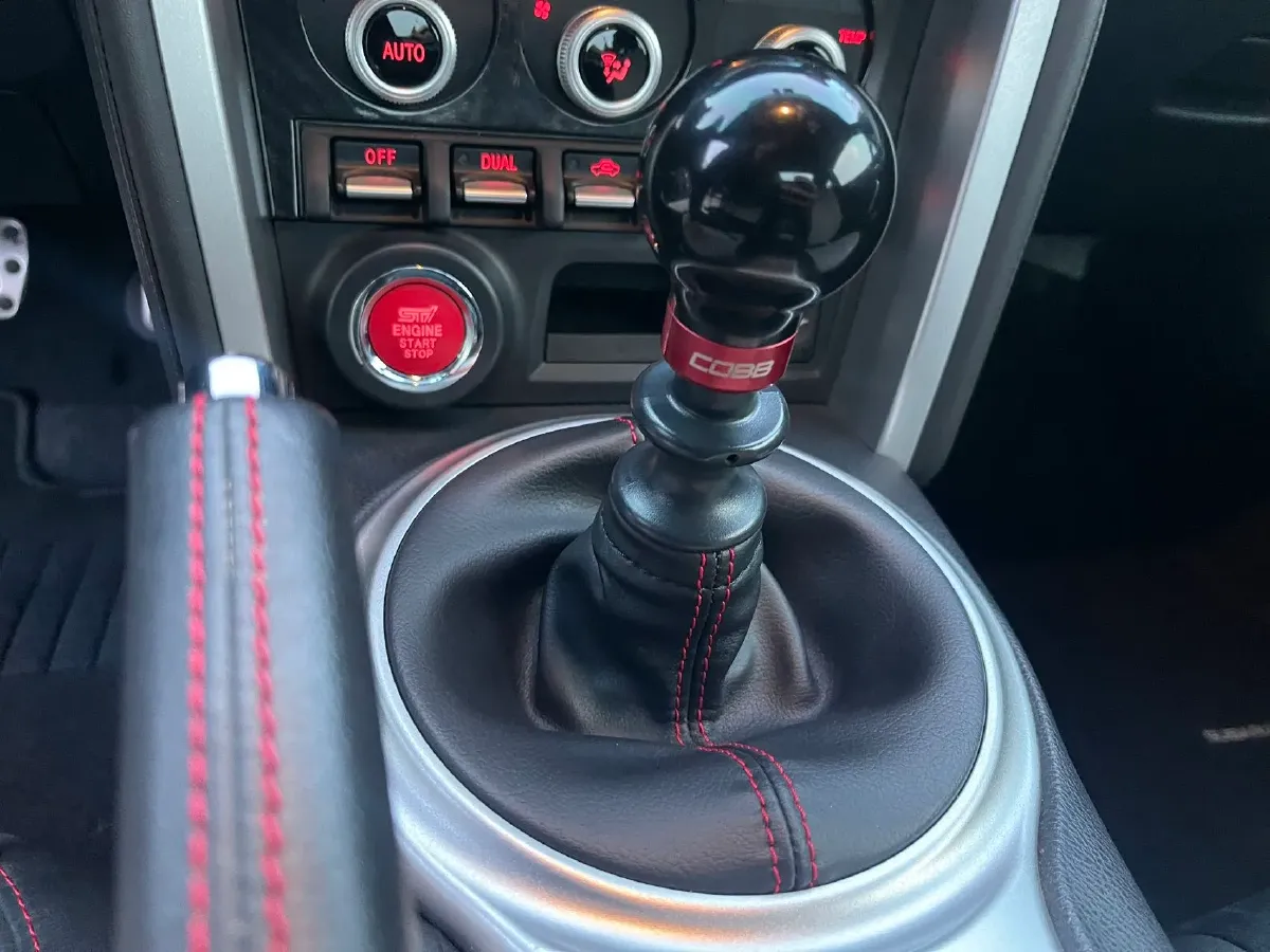 2019 Ford Focus 2.3T 280HP L4 6MT,autocango,china used car exporter,china ev exporter,chinese used car exporter,chinese used ev exporter