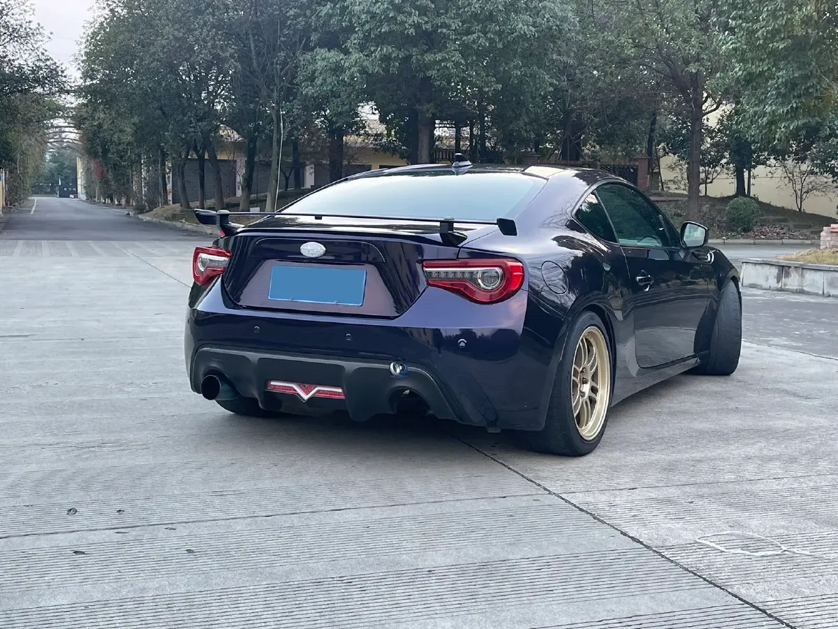 2019 Ford Focus 2.3T 280HP L4 6MT,autocango,china used car exporter,china ev exporter,chinese used car exporter,chinese used ev exporter