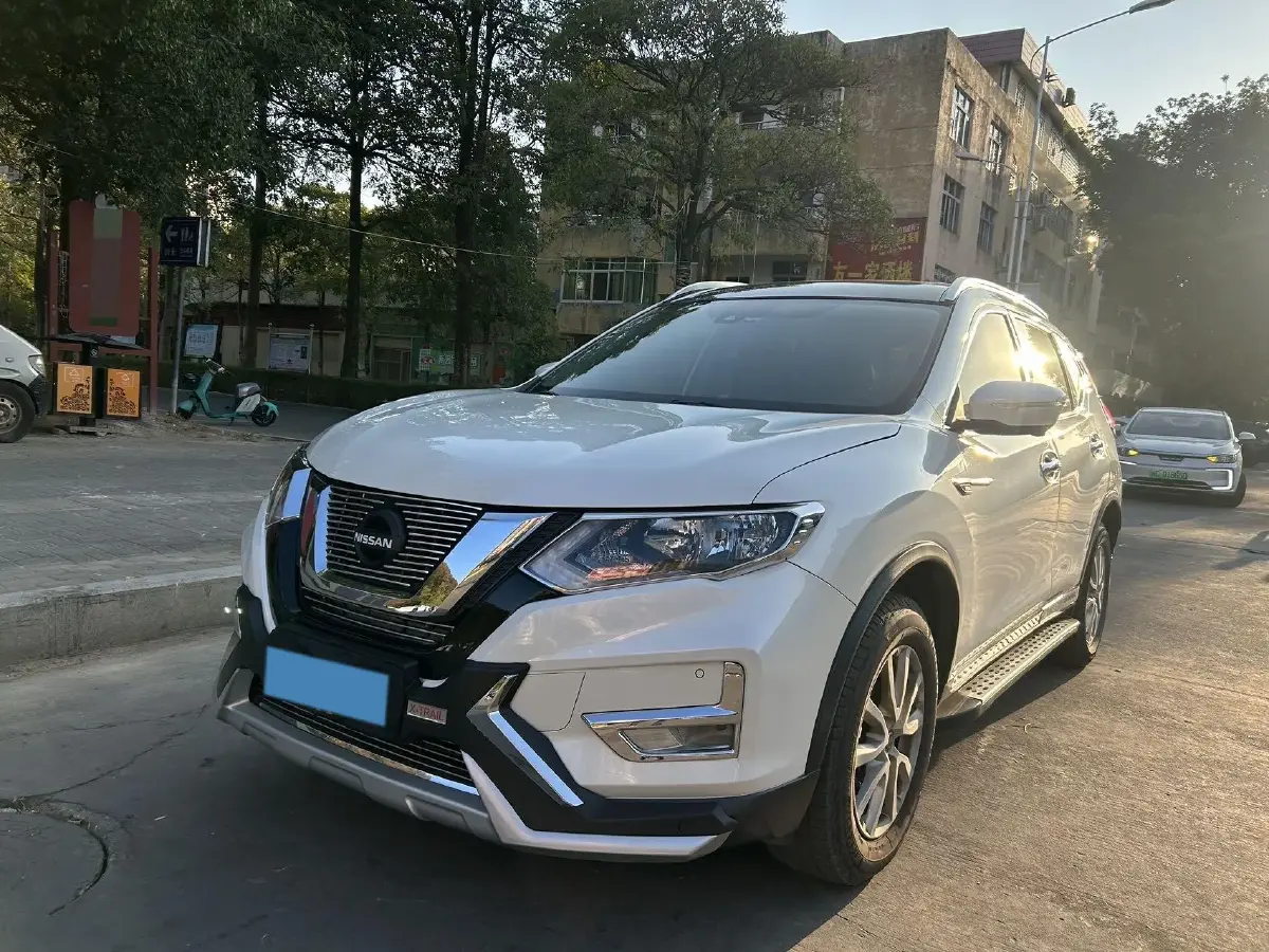 2020 Nissan X-Trail 2.0L 154HP L4 CVT