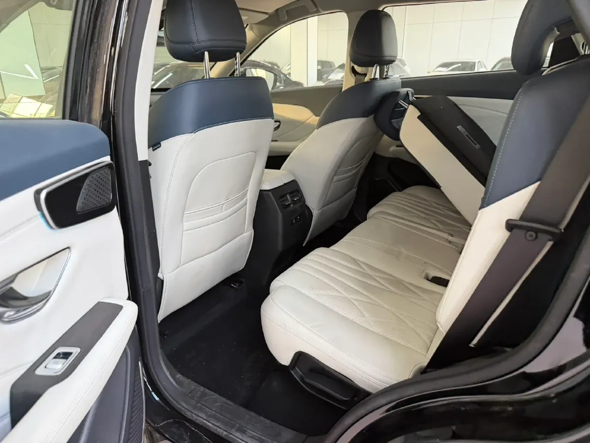 2025 Jetour ShanHai L7 1.5T 156HP L4 2DHT PHEV 19.43KWH,autocango,china used car exporter,china ev exporter,chinese used car exporter,chinese used ev exporter