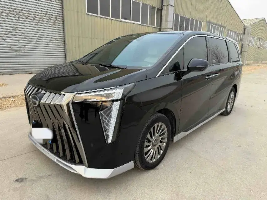 2023 GAC Trumpchi M8 2.0T 190HP L4 E-CVT Hybrid