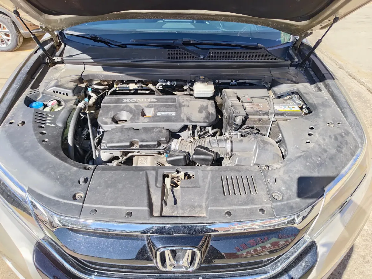 2017 Honda UR-V 2.0T 272HP L4 9AT,autocango,china used car exporter,china ev exporter,chinese used car exporter,chinese used ev exporter