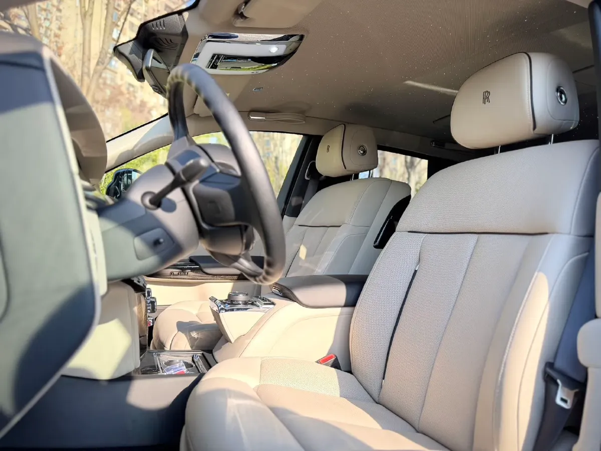 2018 Rolls-Royce Phantom 6.7T 571HP V12 8AT,autocango,china used car exporter,china ev exporter,chinese used car exporter,chinese used ev exporter