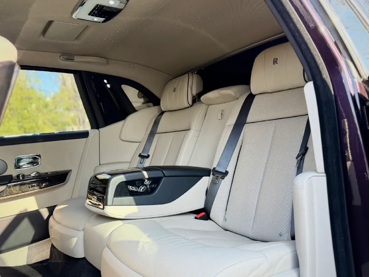 2018 Rolls-Royce Phantom 6.7T 571HP V12 8AT,autocango,china used car exporter,china ev exporter,chinese used car exporter,chinese used ev exporter