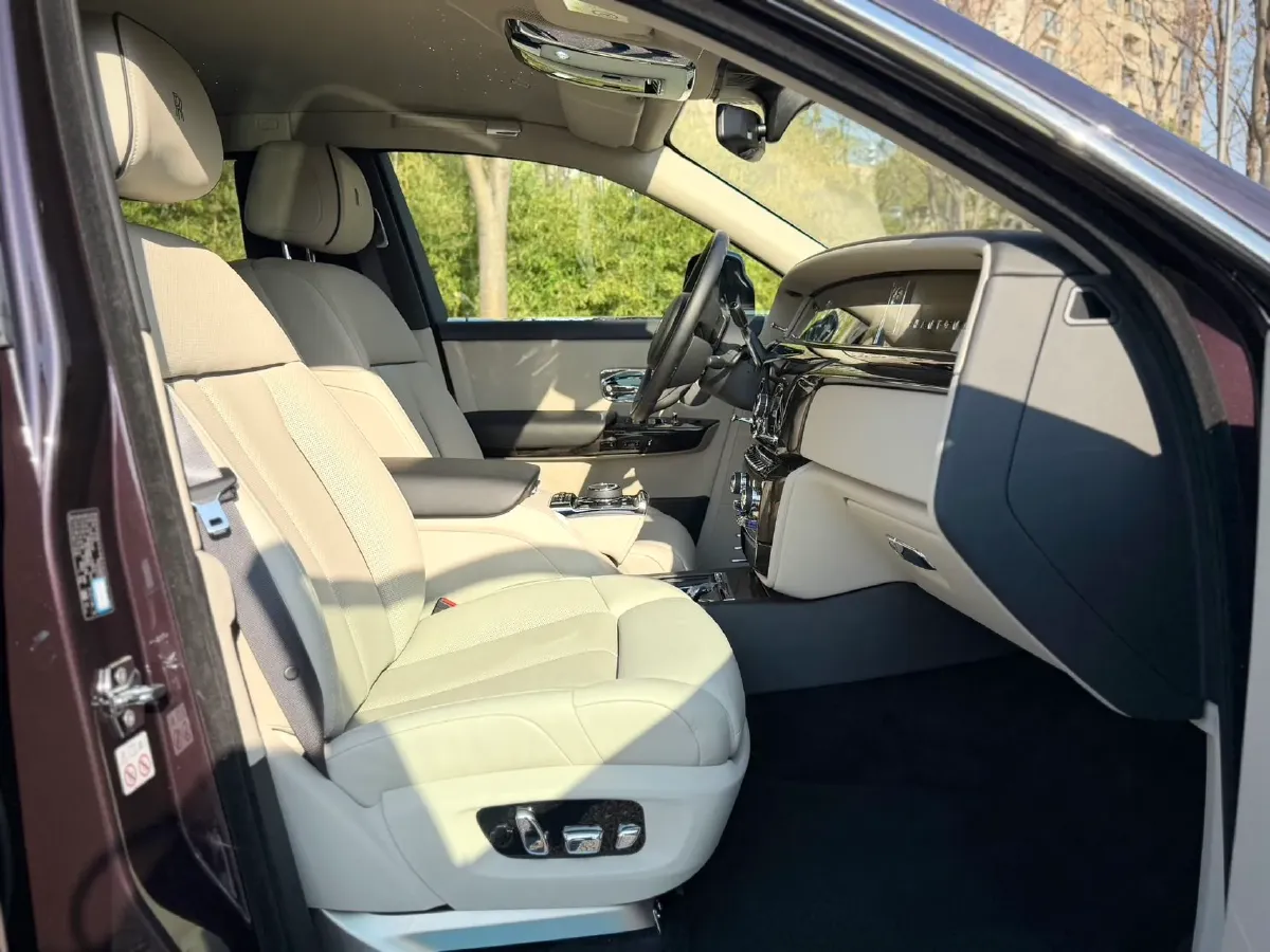 2018 Rolls-Royce Phantom 6.7T 571HP V12 8AT,autocango,china used car exporter,china ev exporter,chinese used car exporter,chinese used ev exporter