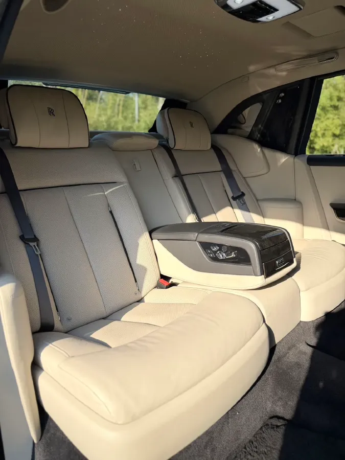 2018 Rolls-Royce Phantom 6.7T 571HP V12 8AT,autocango,china used car exporter,china ev exporter,chinese used car exporter,chinese used ev exporter