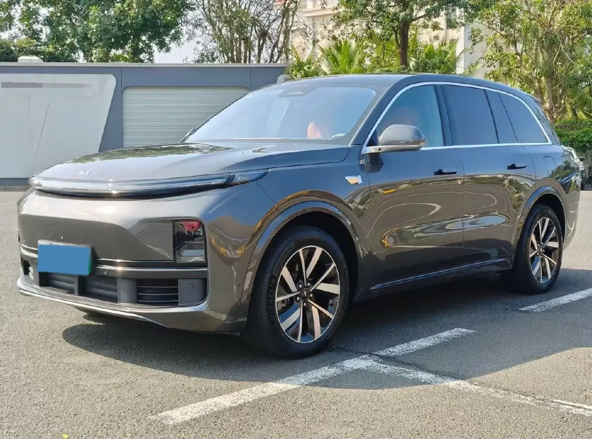 2023 Li L8 Range Extended 154HP REEV 40.9KWH