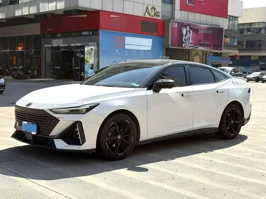 2023 ChangAn UNI-V 1.5T 188HP L4 7DCT