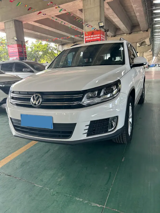 2016 Volkswagen Touran 1.4T 150HP L4 7DCT