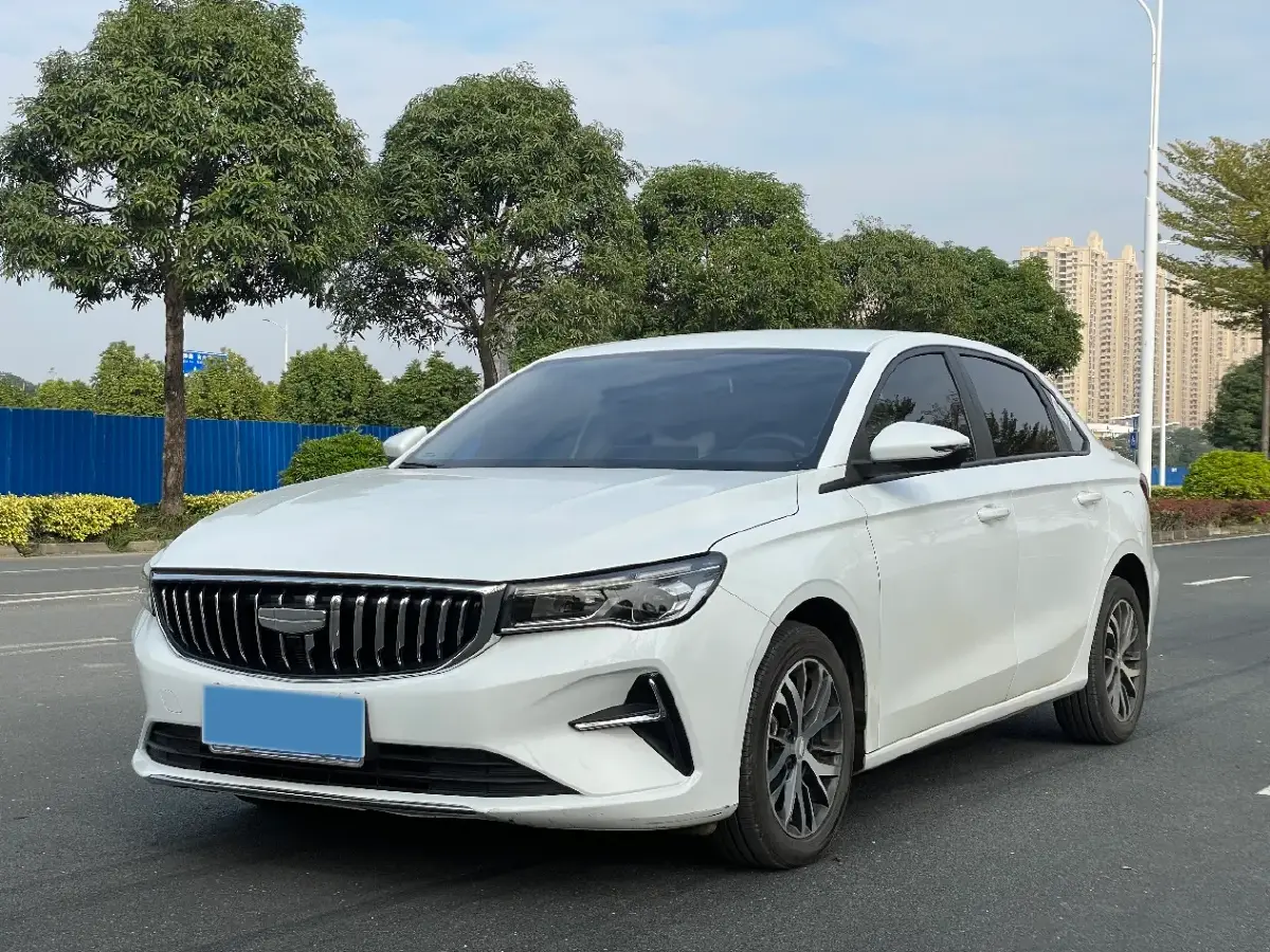 2025 Geely Emgrand 1.5L 127HP L4 CVT