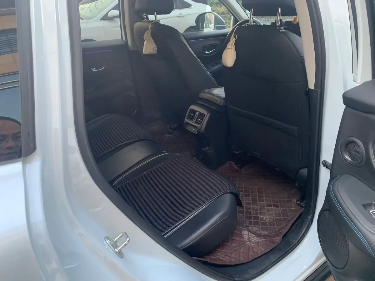 2023 Honda HR-V 2.0L 143HP L4 E-CVT Hybrid,autocango,china used car exporter,china ev exporter,chinese used car exporter,chinese used ev exporter