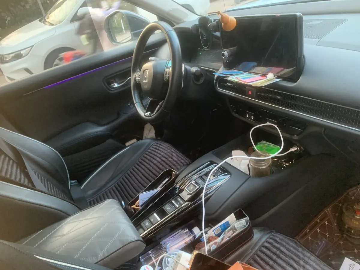 2023 Honda HR-V 2.0L 143HP L4 E-CVT Hybrid,autocango,china used car exporter,china ev exporter,chinese used car exporter,chinese used ev exporter