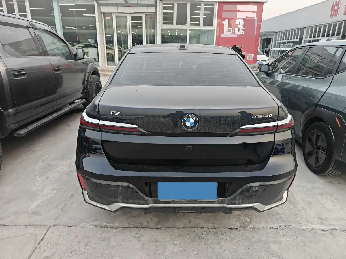 2023 BMW i7 BEV 101.7KWH,autocango,china used car exporter,china ev exporter,chinese used car exporter,chinese used ev exporter