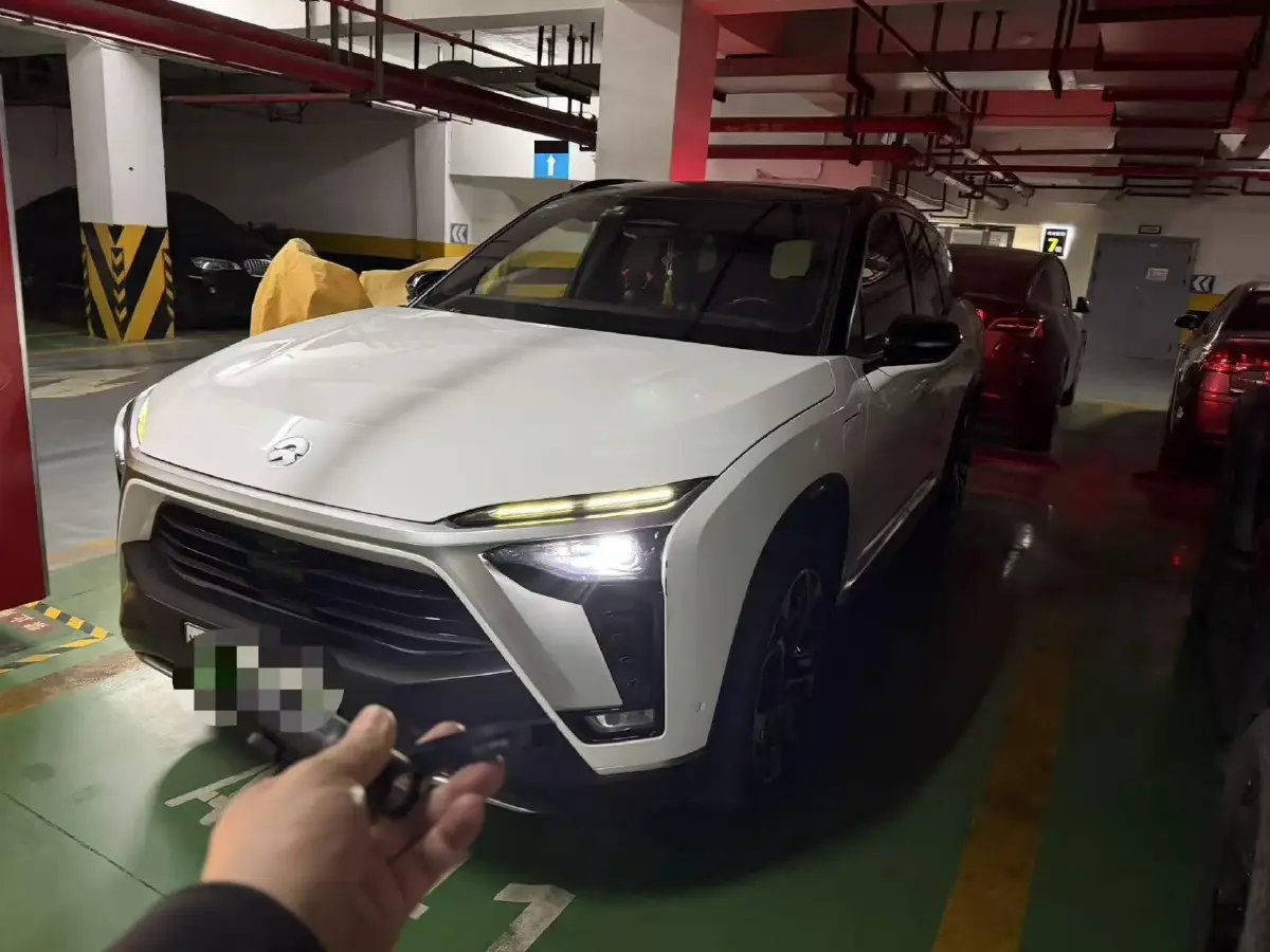 2020 NIO ES8 BEV 70KWH