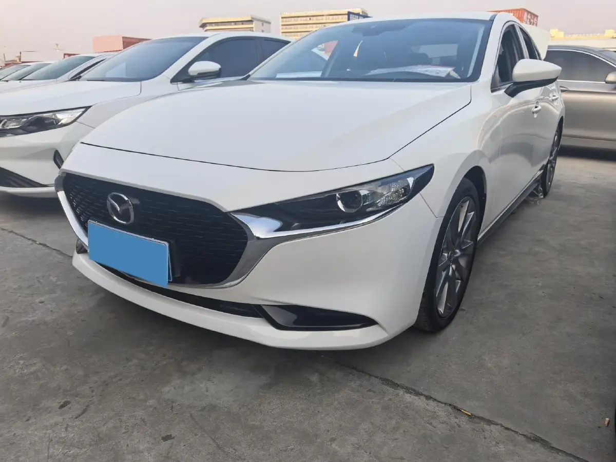 2020 Mazda 3 Axela 2.0L 158HP L4 6AT