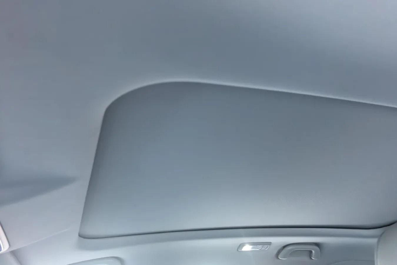 2024 ChangAn UNI-Z 1.5L 98HP L4 E-CVT PHEV 18.4KWH,autocango,china used car exporter,china ev exporter,chinese used car exporter,chinese used ev exporter