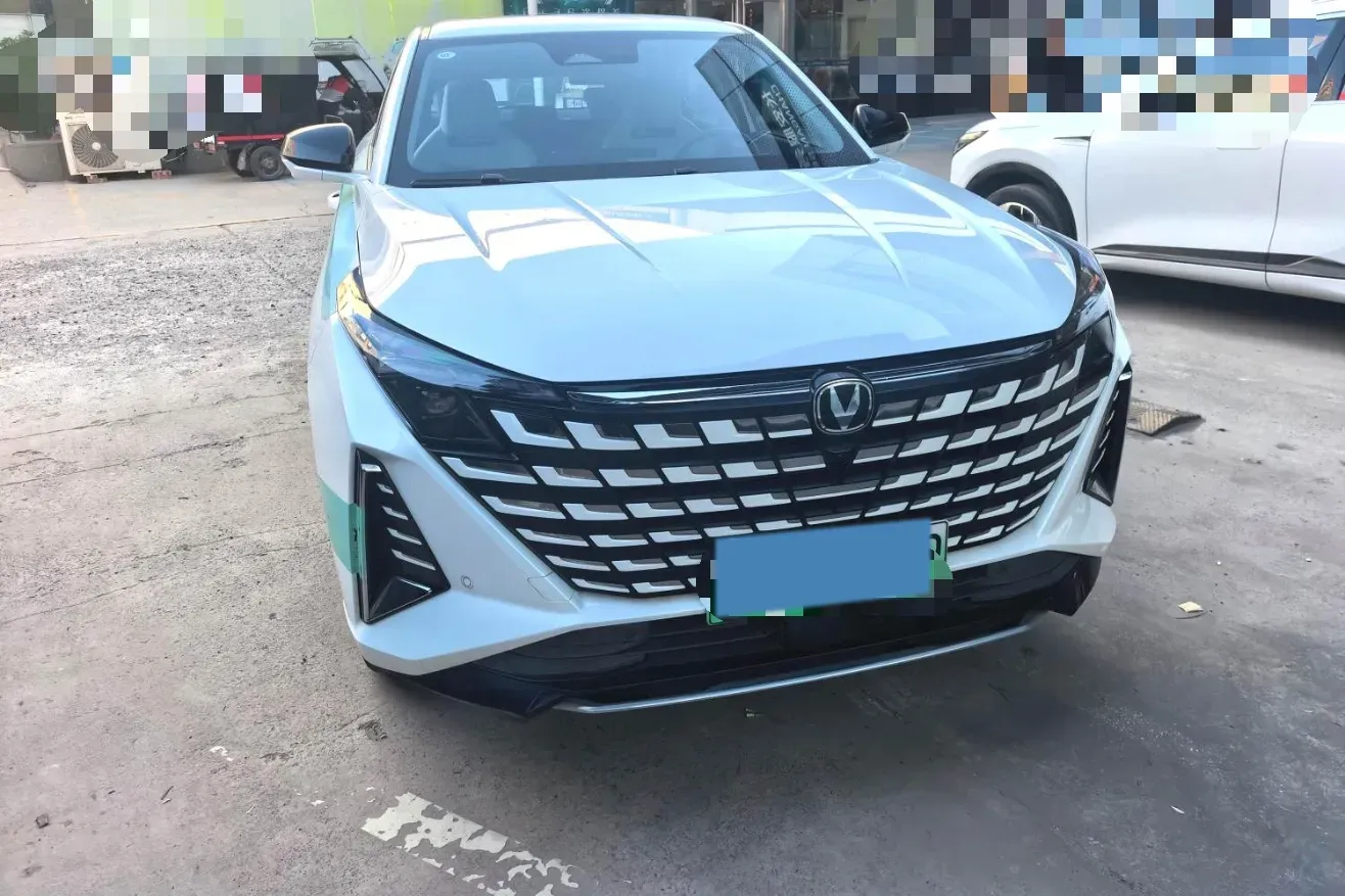 2024 ChangAn UNI-Z 1.5L 98HP L4 E-CVT PHEV 18.4KWH,autocango,china used car exporter,china ev exporter,chinese used car exporter,chinese used ev exporter