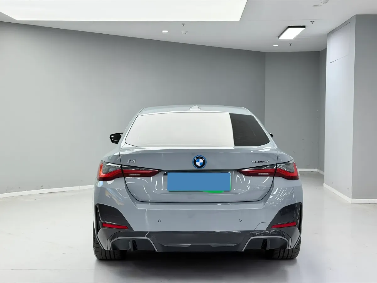 2023 BMW i4 BEV 83.9KWH,autocango,china used car exporter,china ev exporter,chinese used car exporter,chinese used ev exporter