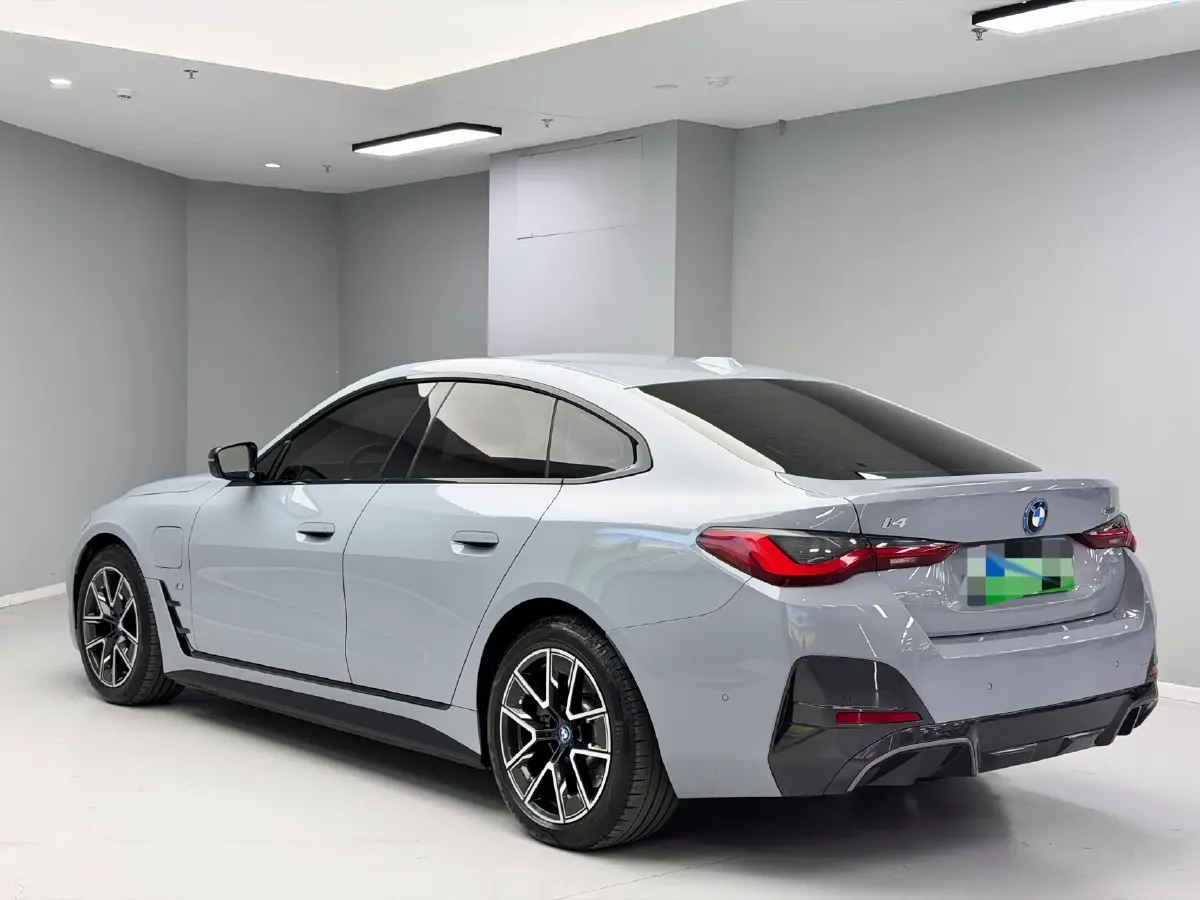 2023 BMW i4 BEV 83.9KWH,autocango,china used car exporter,china ev exporter,chinese used car exporter,chinese used ev exporter