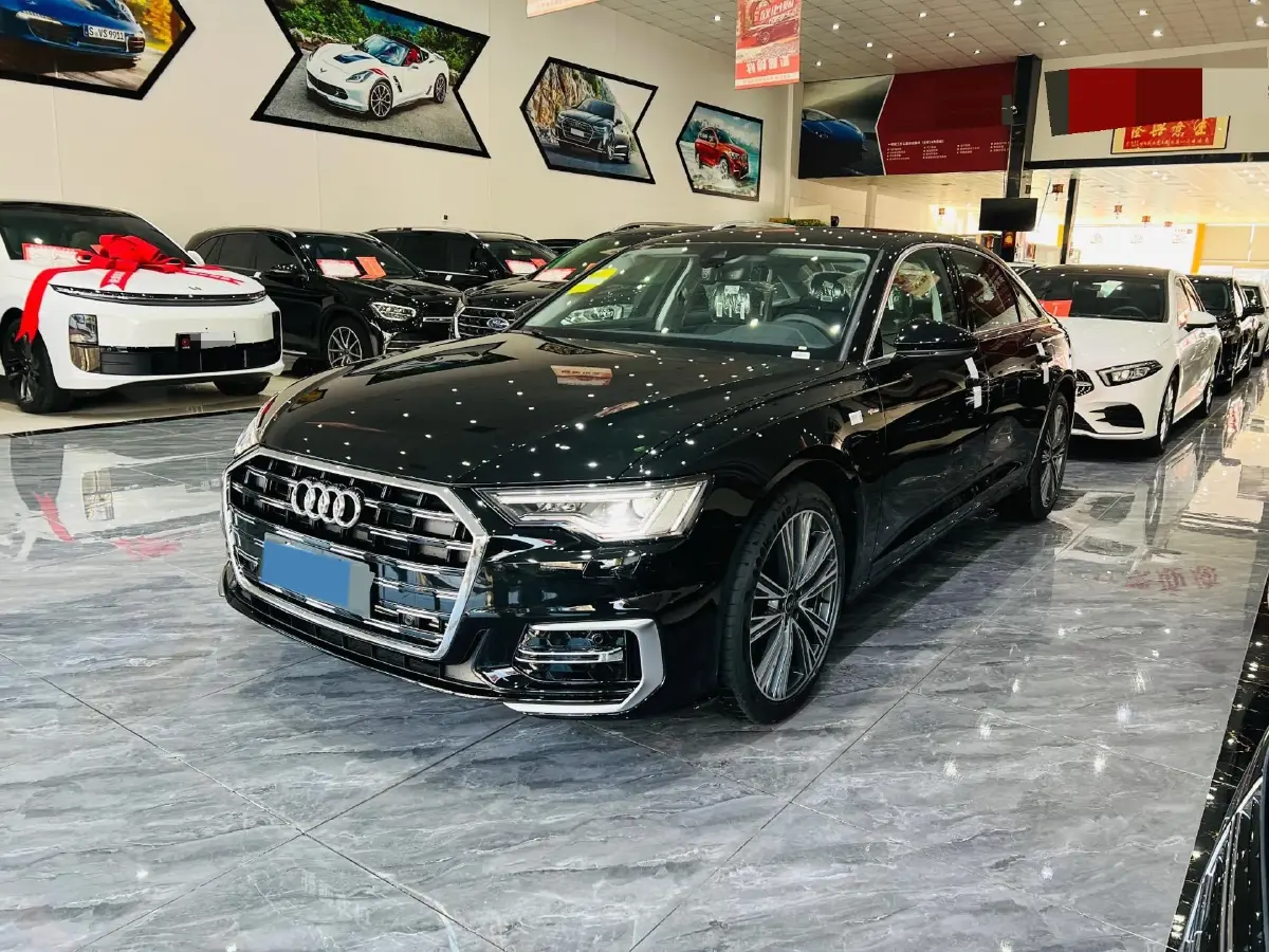 2025 Audi A6L 2.0T 245HP L4 7DCT