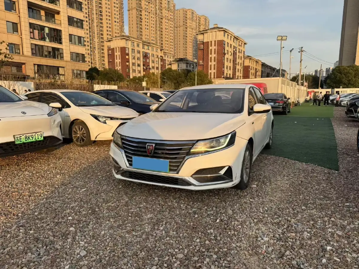2017 Roewe i6 1.0T 125HP L3 2AT PHEV