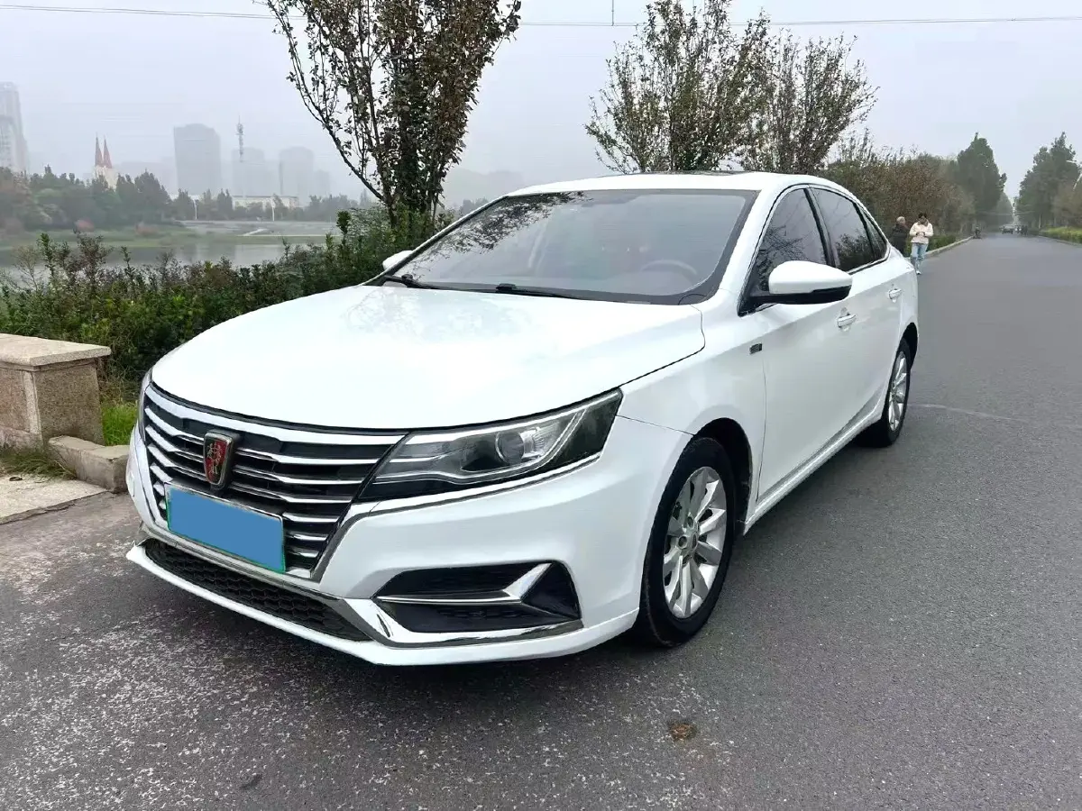 2017 Roewe i6 1.0T 125HP L3 2AT PHEV