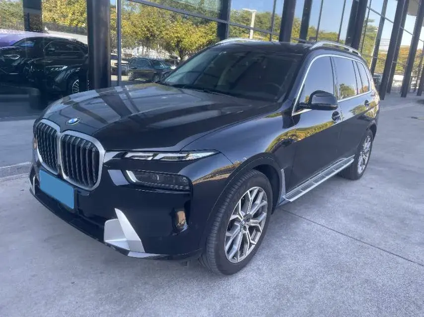 2024 BMW X7 3.0T 381HP L6 8AT